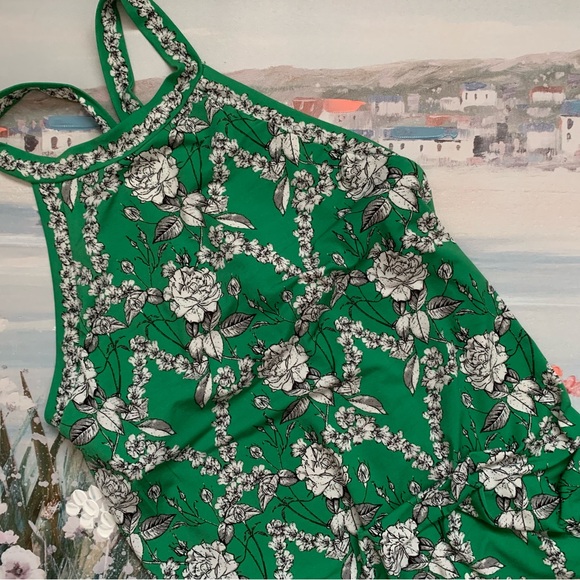 Max Studio Dresses & Skirts - Max Studio Green Floral Halter Flowy Silky Slip Dress Dainty Feminine Shift